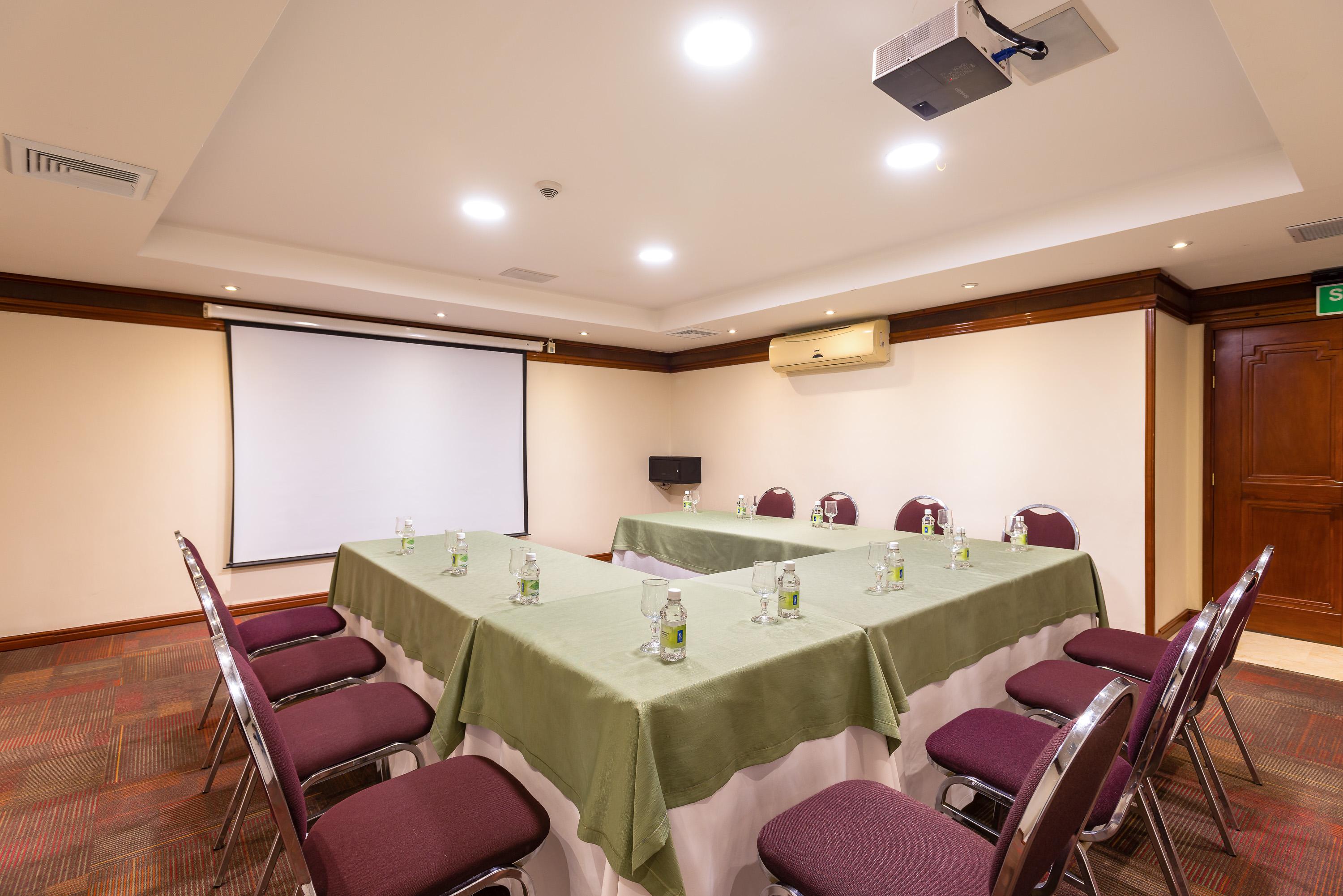Hotel Dann Carlton Bucaramanga Exterior foto Meeting room